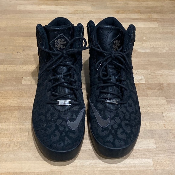 Nike Air Lebron XI NSW Lifestyle Black Size 12 616766-003 Animal Pattern - Picture 2 of 14